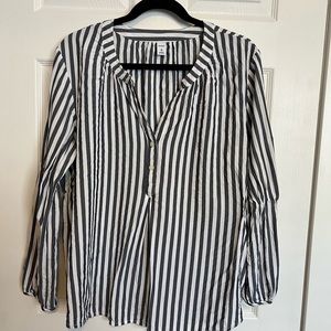 Striped white and navy old navy top